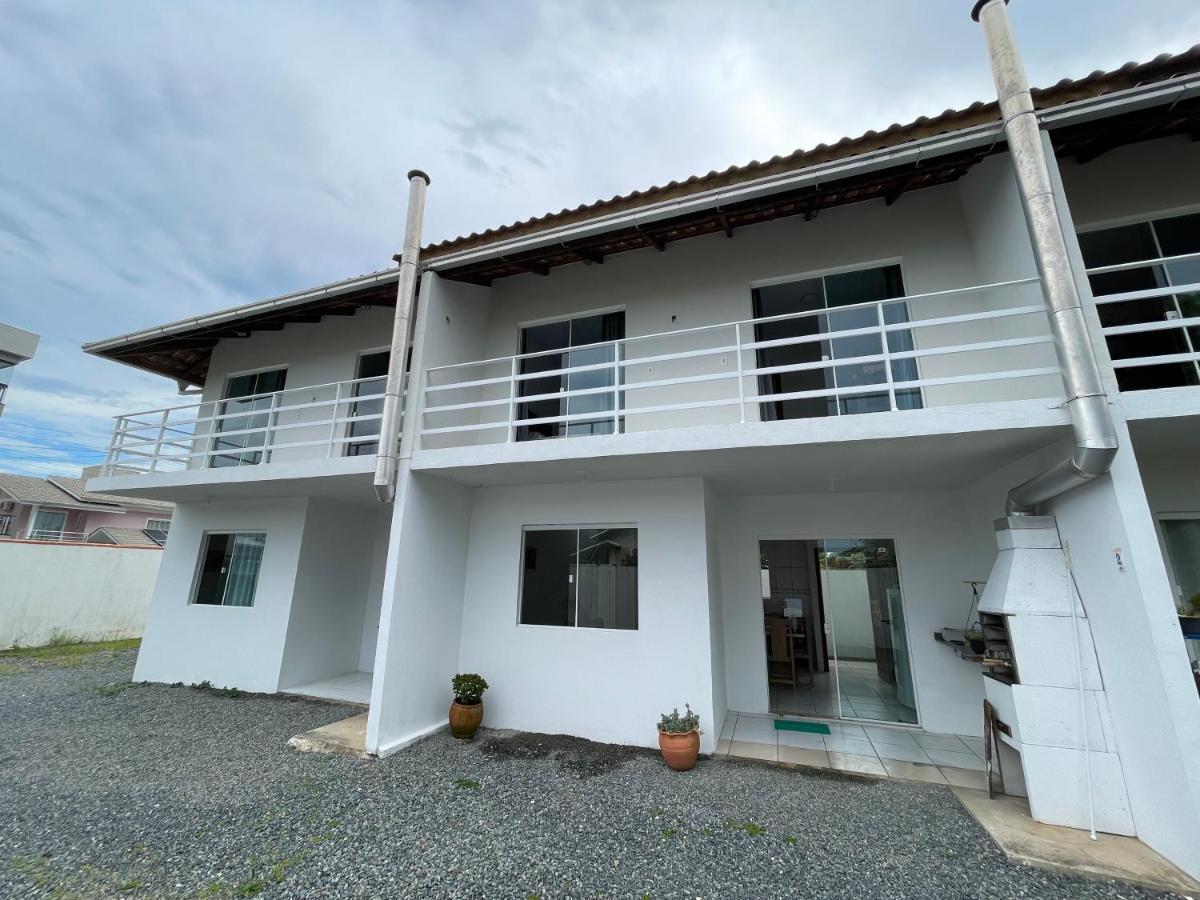 Cond. Serra Da Saudade Piçarras Exterior foto